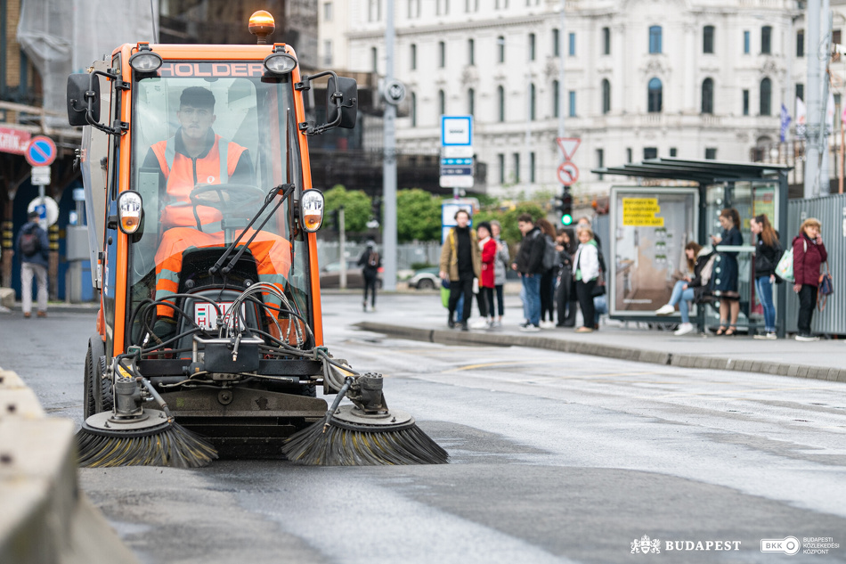 Nyugati pályaudvar tisztítása