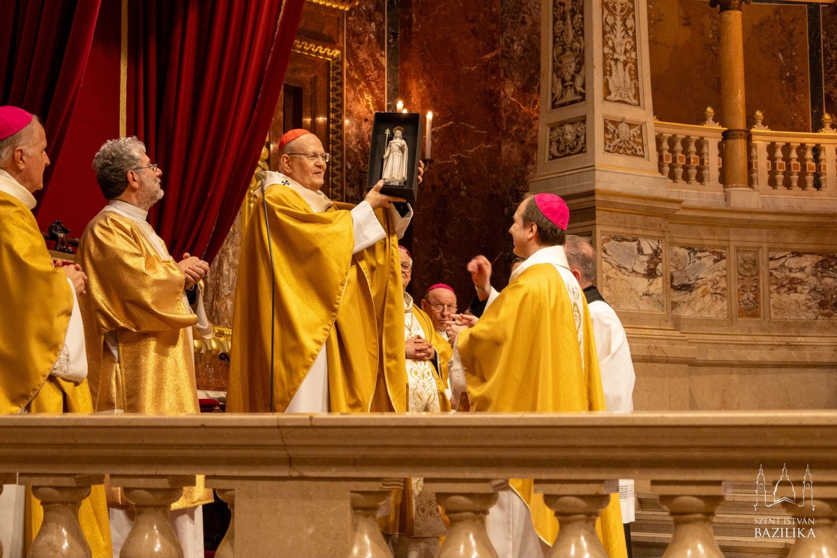 Erdő Péter bíboros, esztergom-budapesti érsek