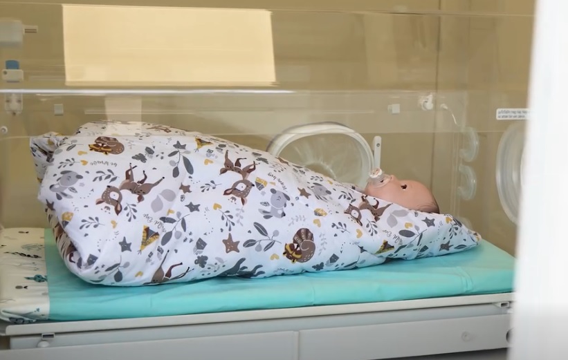 Babamentő inkubátort helyeztek el a Heim Pál gyermekkórház Üllői úti telephelyén